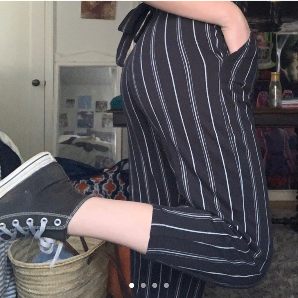 black and white flowy pants